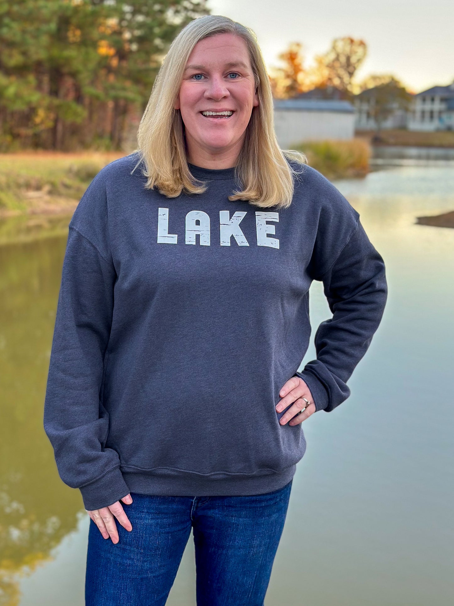 Lake sweatshirt -Heather Navy